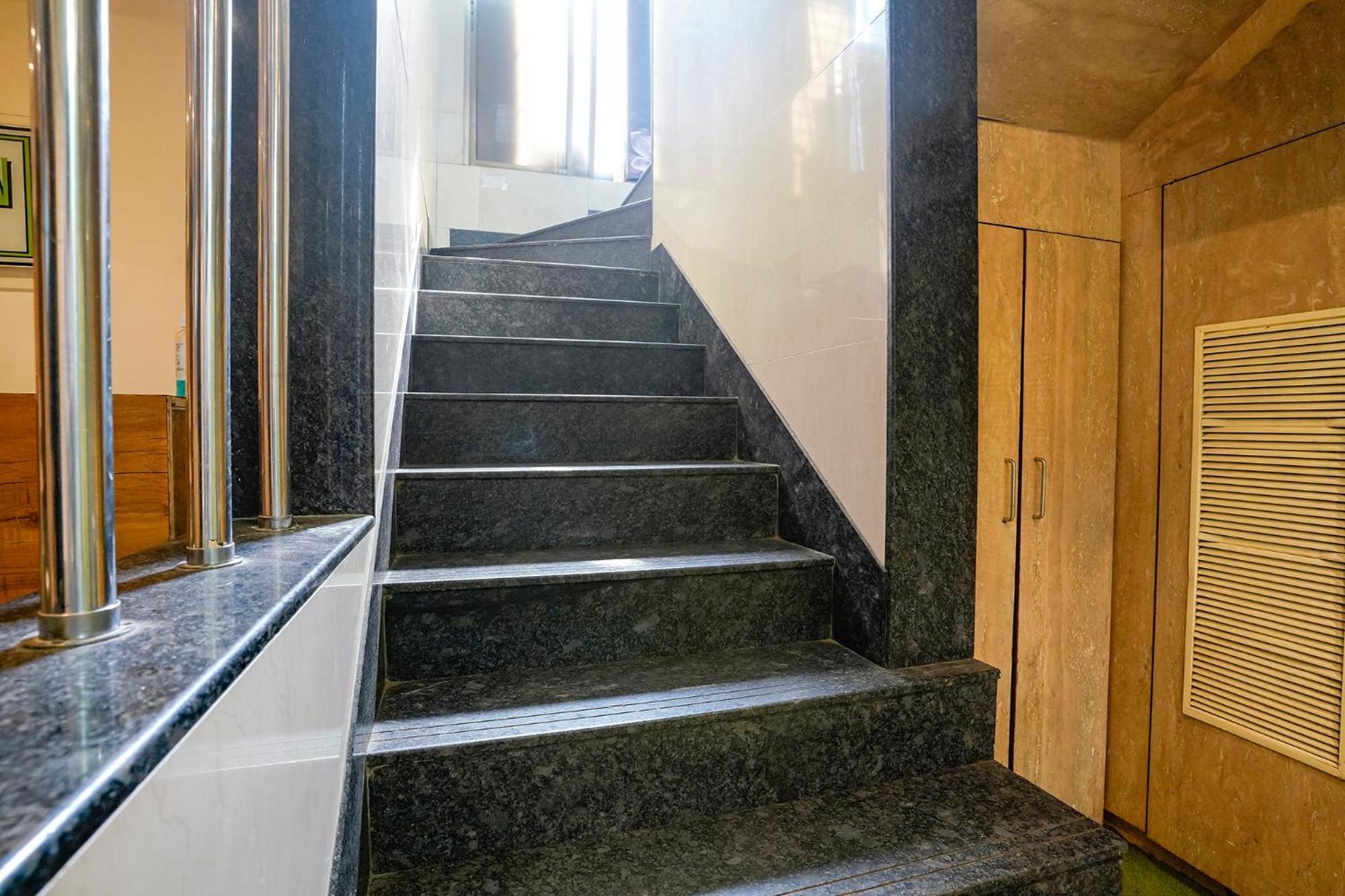 Fabhotel Regal Inn Mumbai Dış mekan fotoğraf